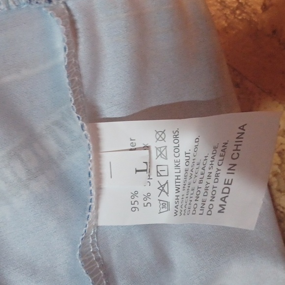 Two Denim Look Stretchy Activewear Shorts in Blue & Pink Size L, NWOT - Picture 4 of 7